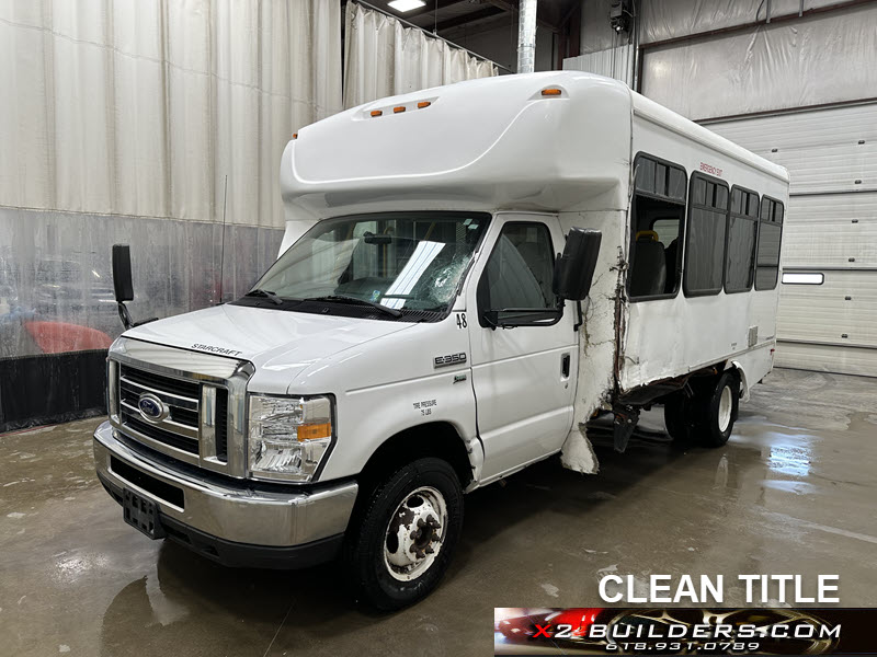 2016 Ford Econoline E-350 StarCraft Super Duty 